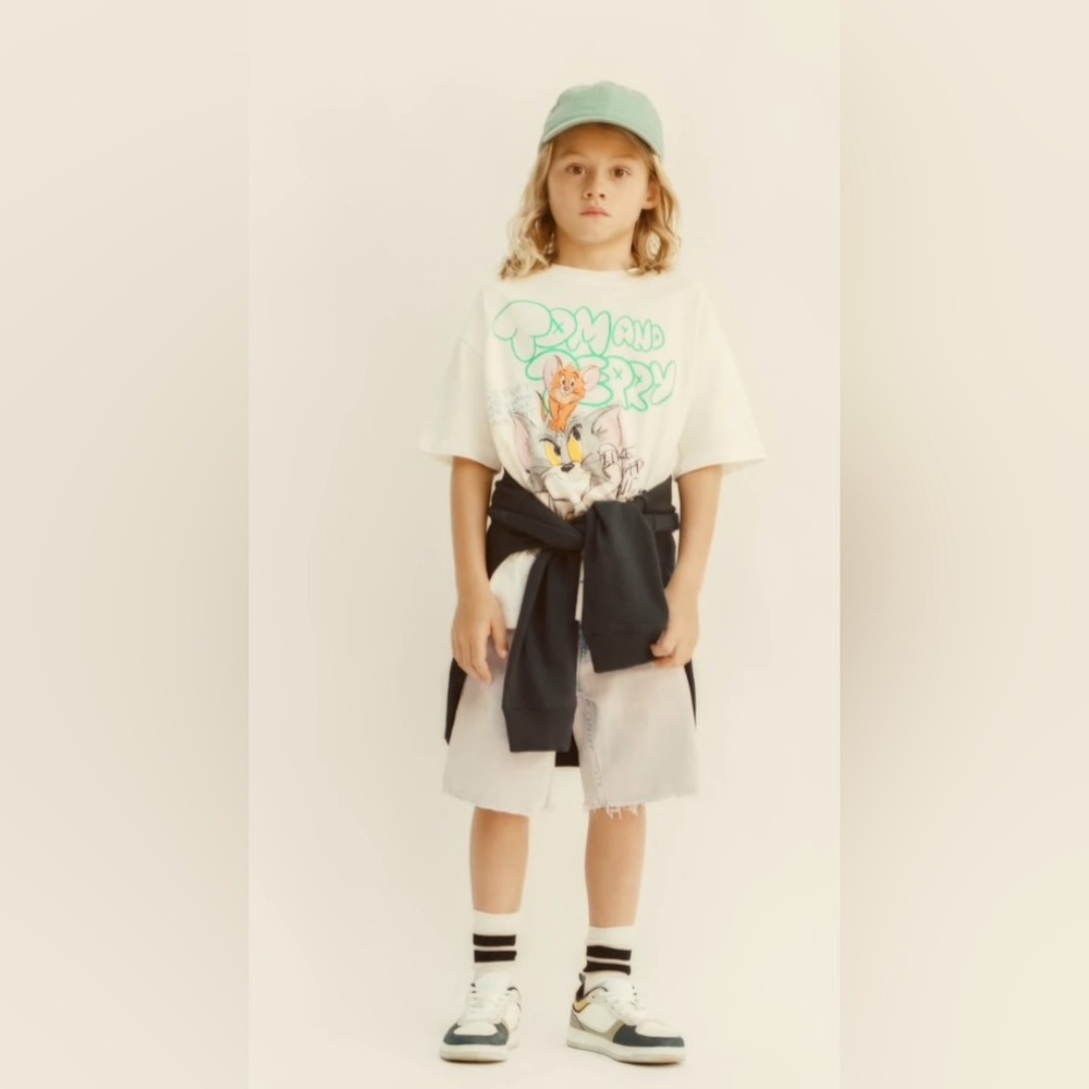 ZARA  “Rare” Graffiti Tom and Jerry Kids Graphic T-Shirt - White-Size 9